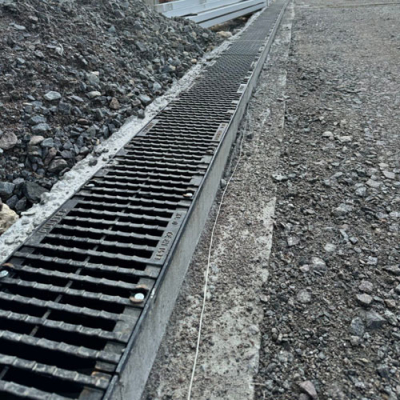 Лоток бетонний ЛВ 20.26.26 з чавунною решіткою класу D, E